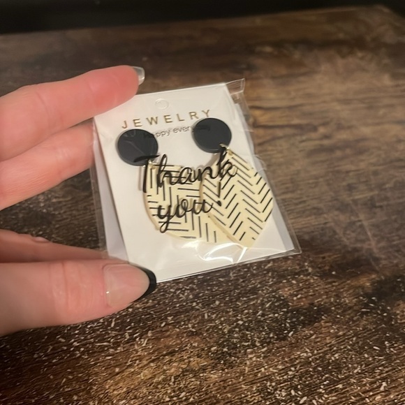 Lead Drop Earrings Geometric black and white - Picture 8 of 8